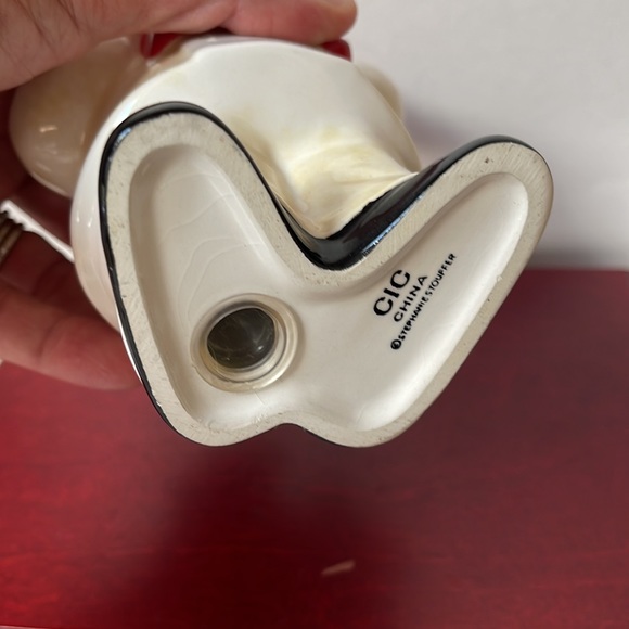 Vintage shaker ceramic chef muffiner perfect for powdered sugar, cheese, spices - Picture 5 of 5